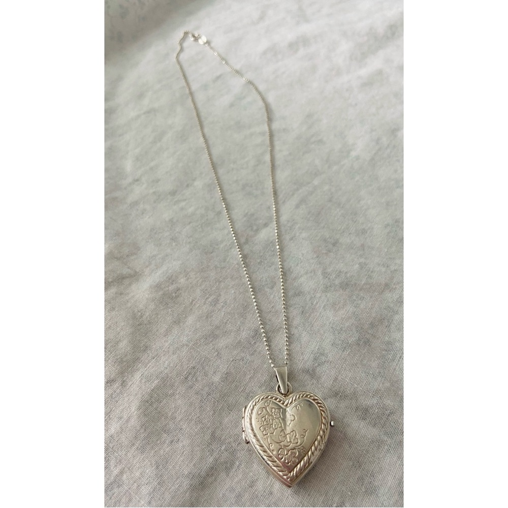 Vintage 925 Silver Heart Locket Pendant and Necklace